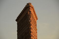 02-12 The Flatiron Building Close Up Just Before Sunset New York Madison Square Park.jpg